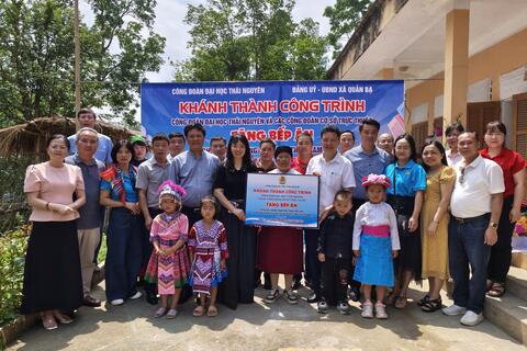 Công đoàn VV88 🎖️ Link Trang Chủ Nhà Cái VV88 Cá Cược Thể Thao khánh thành công trình bếp ăn tặng điểm trường mầm non Nam Sơn (tỉnh Tuyên Quang)