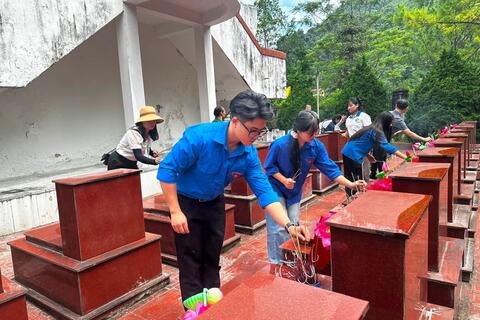 Phân hiệu VV88 🎖️ Link Trang Chủ Nhà Cái VV88 Cá Cược Thể Thao tại Hà Giang tổ chức các hoạt động “Đền ơn đáp nghĩa” nhân kỷ niệm 79 năm Ngày Thương binh - Liệt sĩ