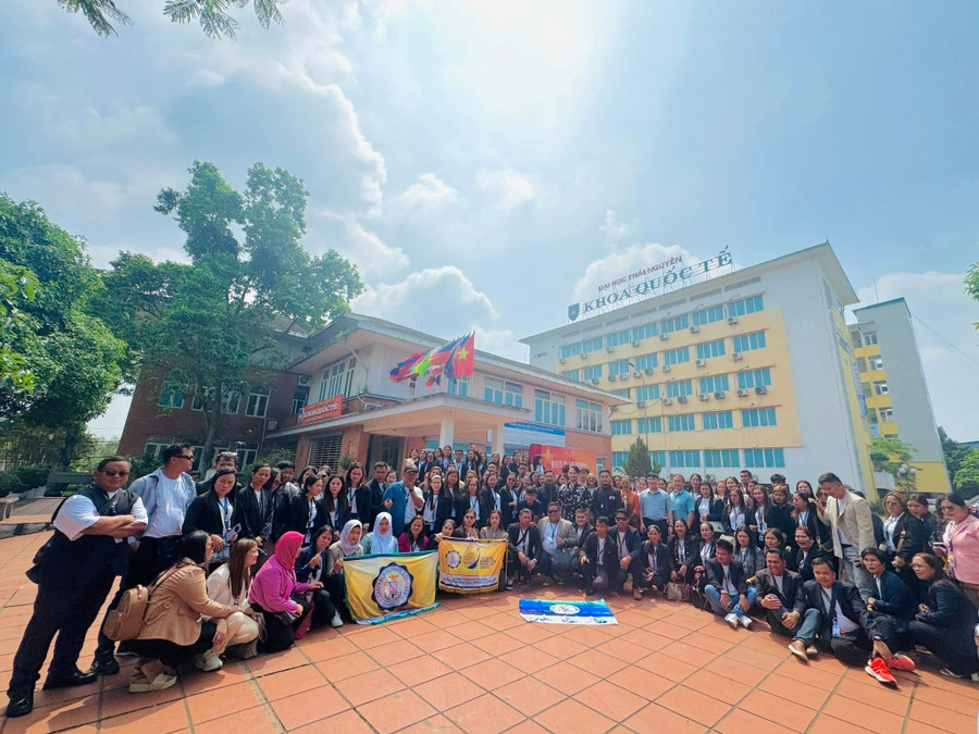 Khoa Quốc tế (VV88 🎖️ Link Trang Chủ Nhà Cái VV88 Cá Cược Thể Thao) tiếp đón và làm việc với đoàn công tác của VV88 bet thể thao, casino, bắn cá, nổ hũ, tài xỉu Central Mindanao, Philippines.